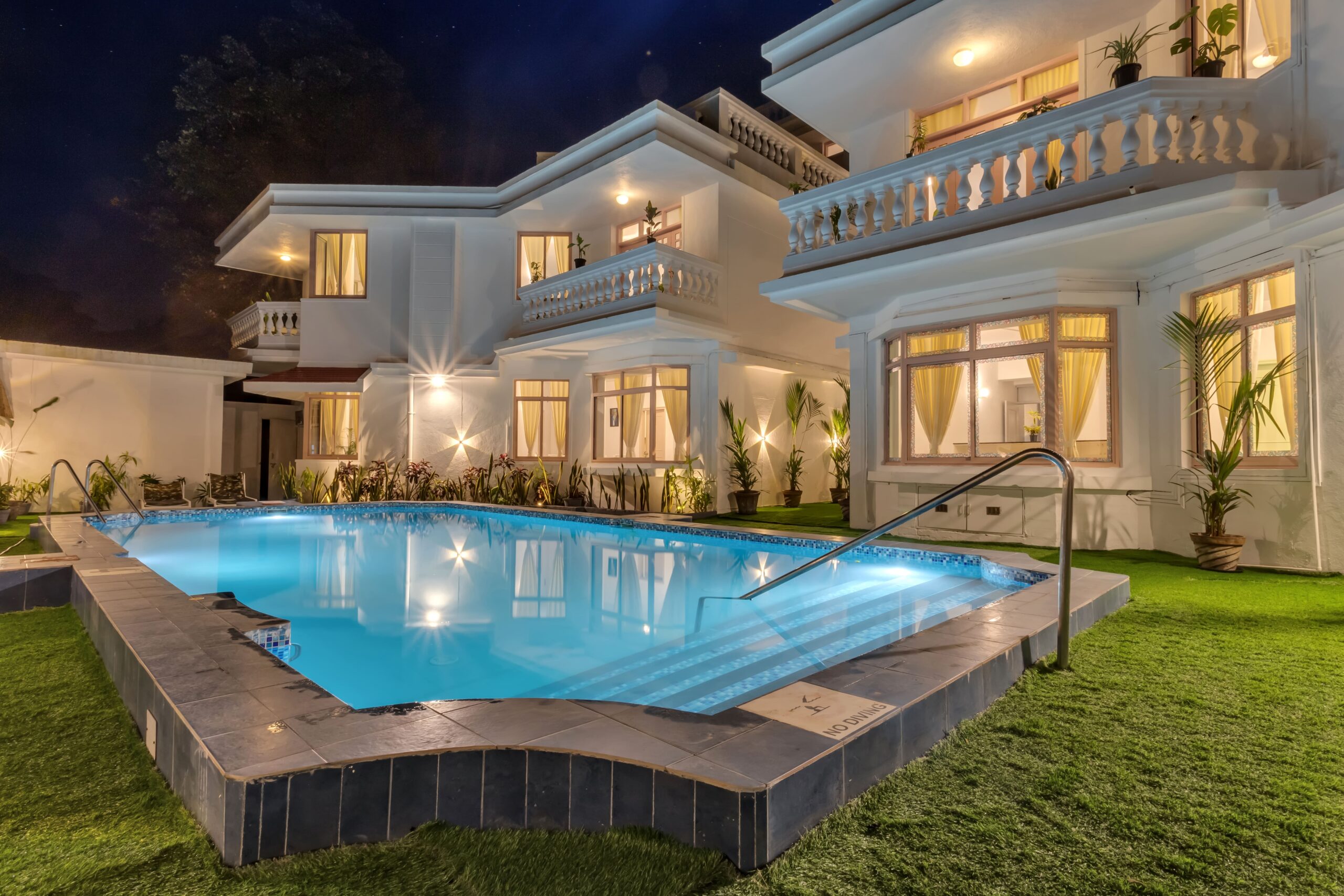 luxury villas in goa with private