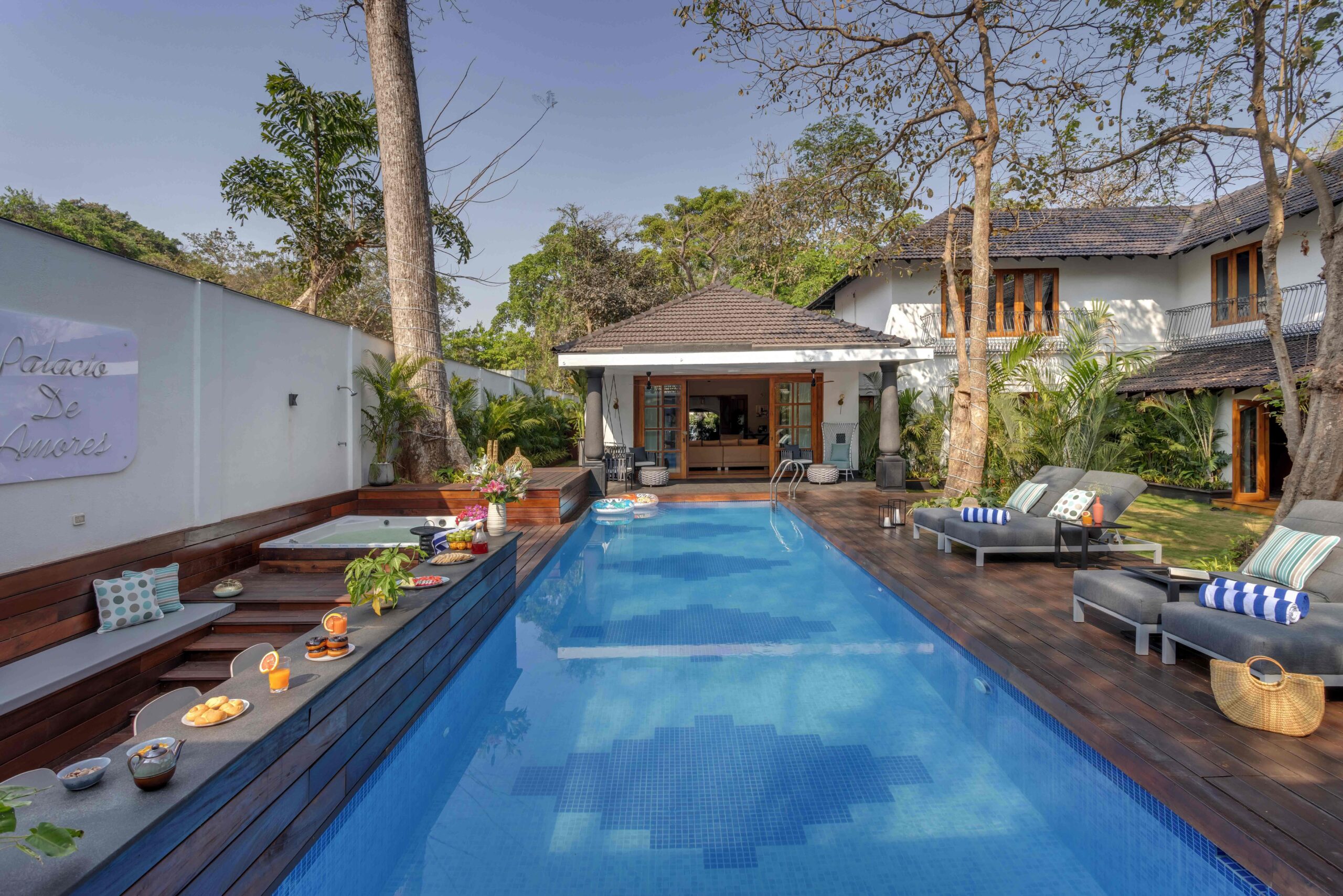 luxury villas in goa