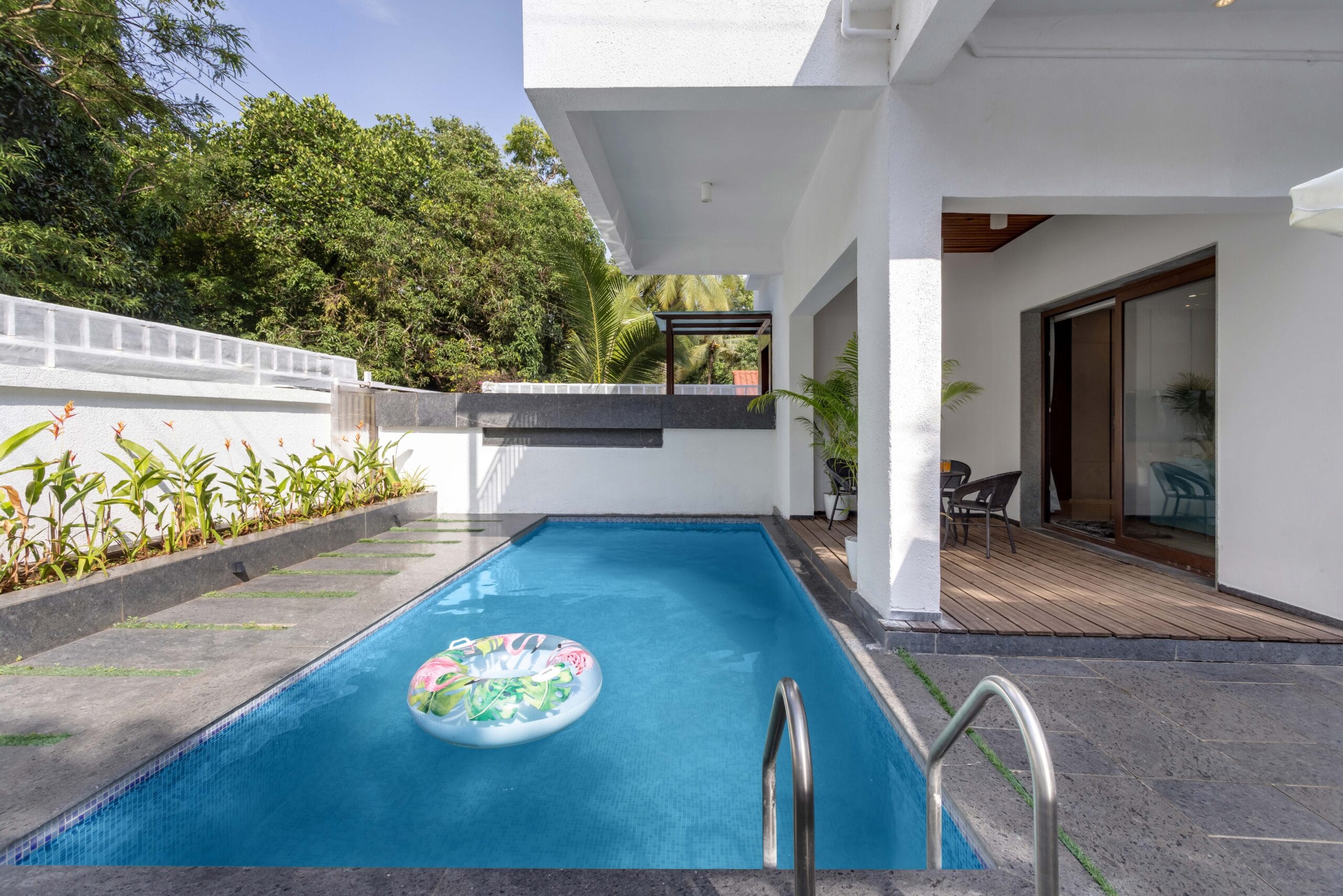 luxury villas in goa with private pool