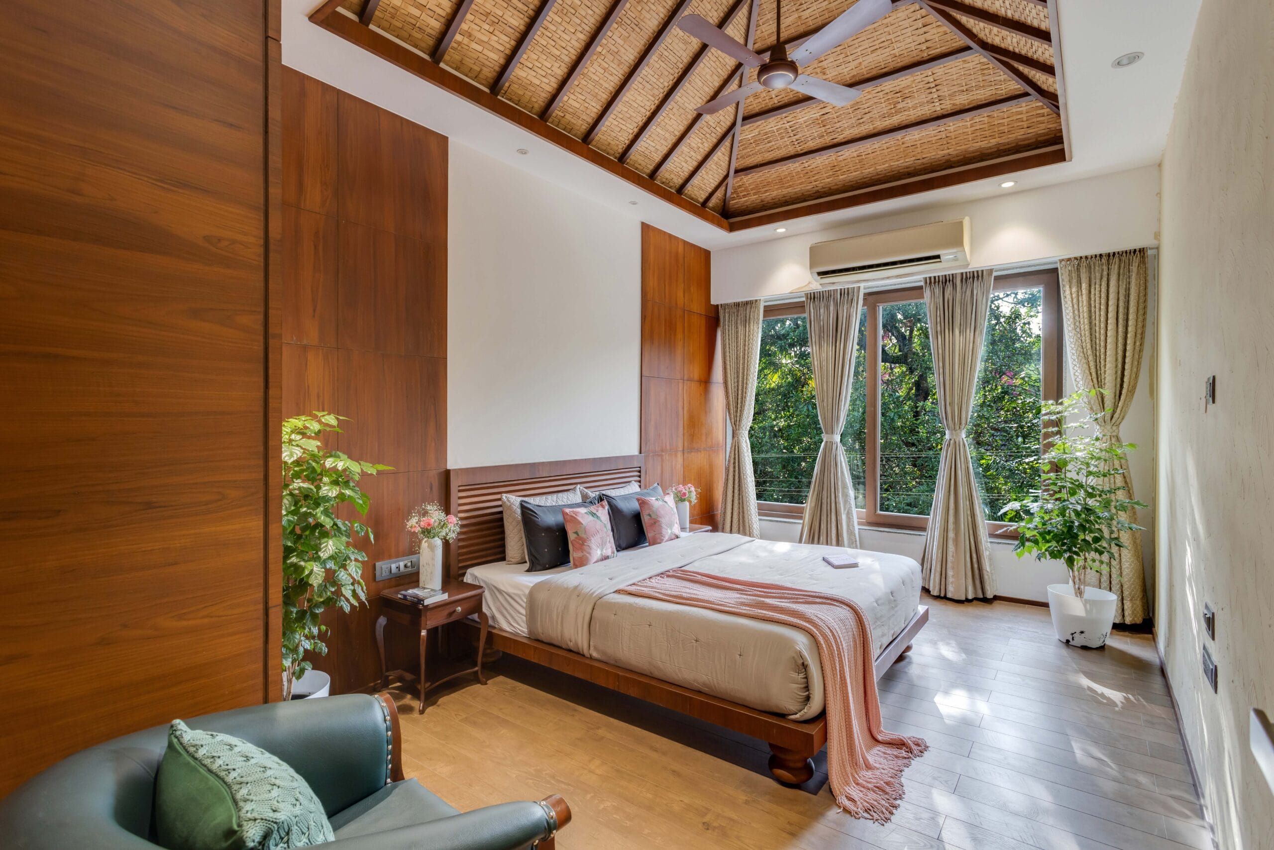 luxury villas in goa with private pool