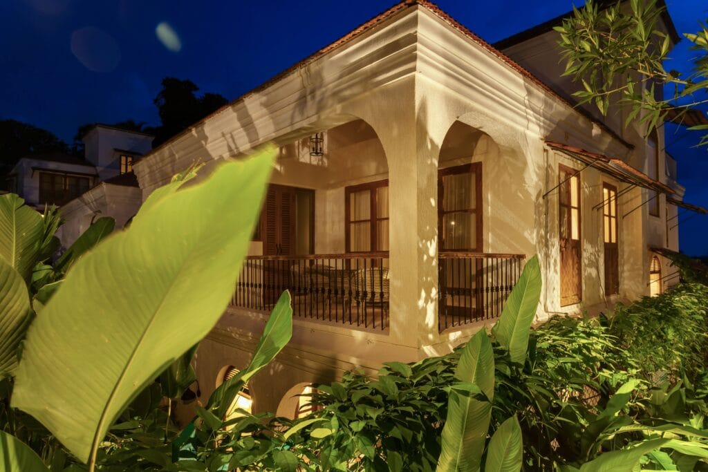 luxury villas in goa with private pool