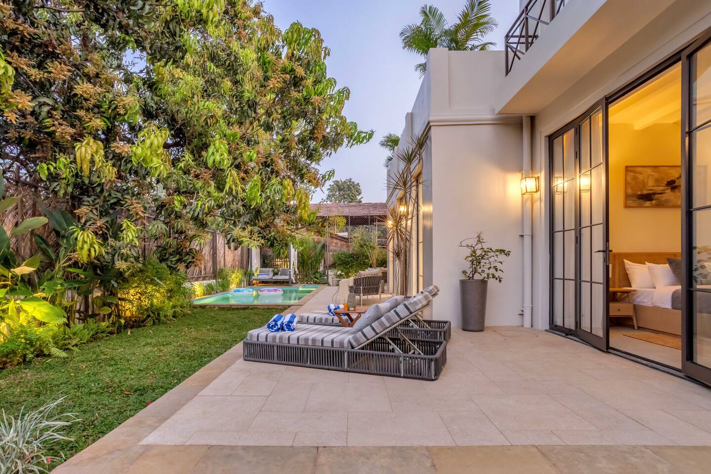 87e8a4f8-1cf9-44bf-9b39-a50fb0e7dfa5