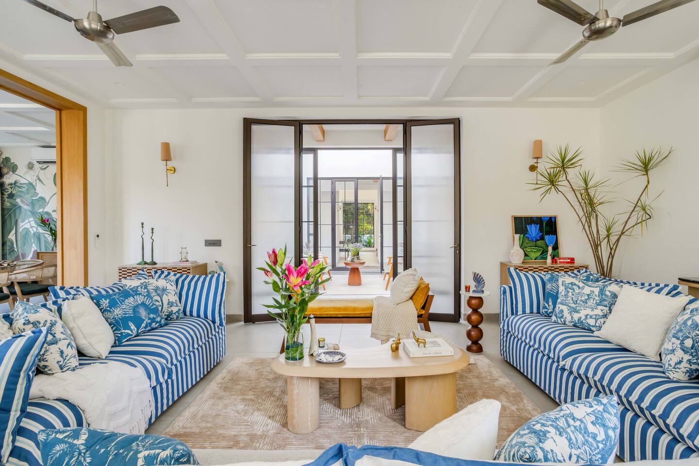 f2066c1b-73f2-49fe-94c4-8769aec7a57c