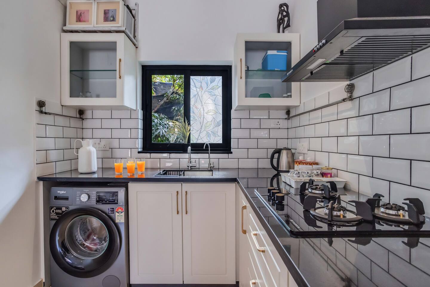 f8da118b-1aaa-4a05-8c81-7d6b452b72b9